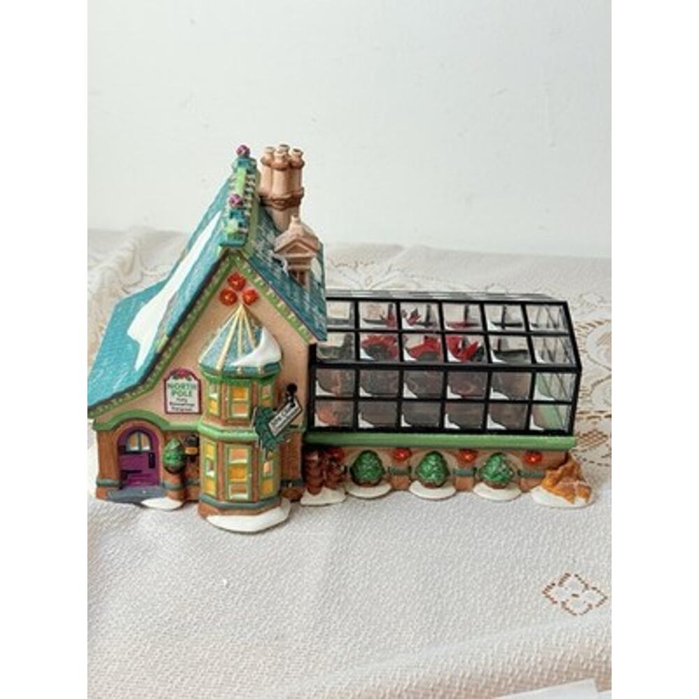 Dept 56 North Pole Series Mrs. Claus' Greenhouse Lighted Porcelain 1997-Read - Picture 15 of 16